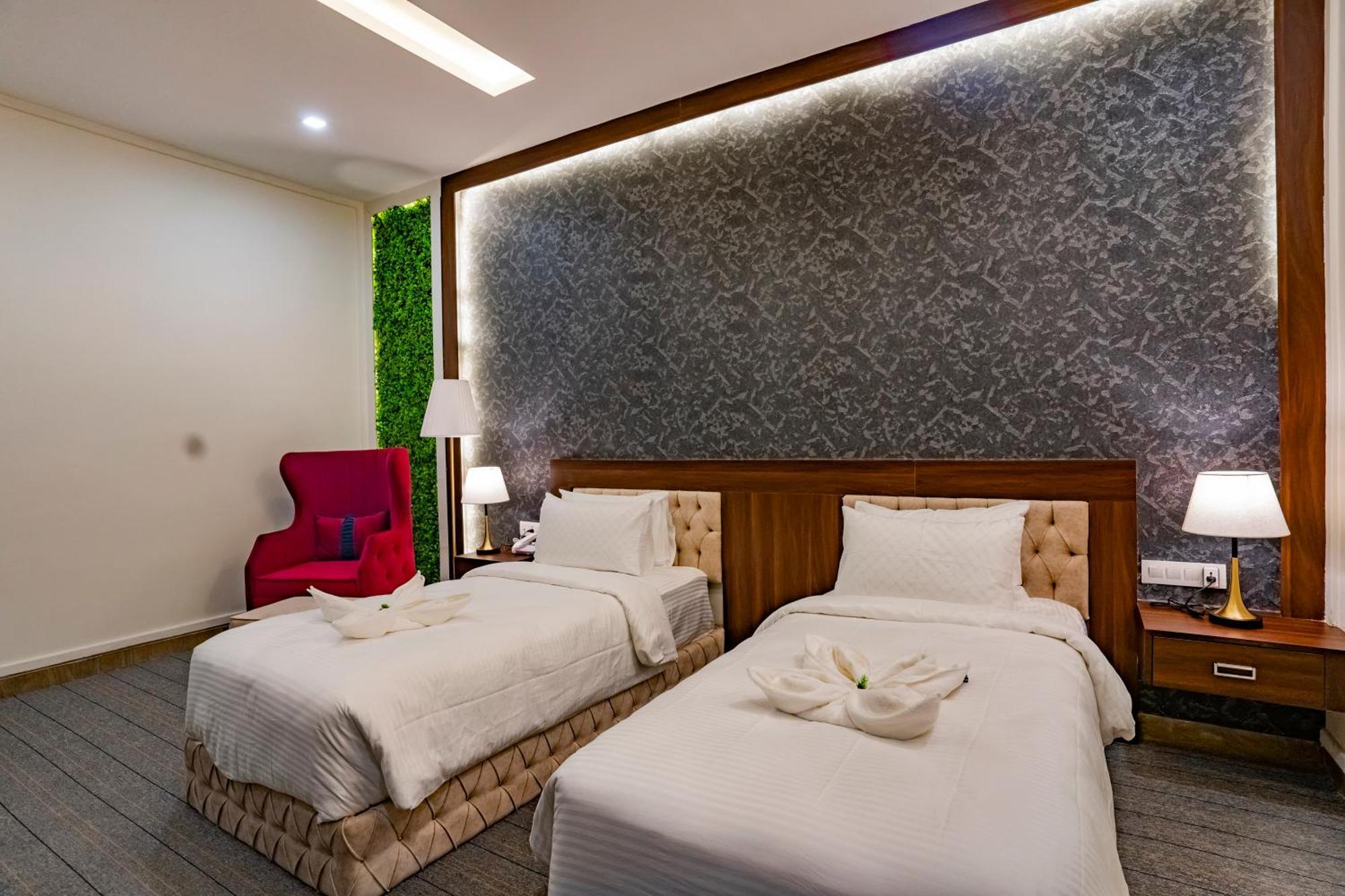 Essotto Recreation Hub Hotel Bangalore Exterior foto
